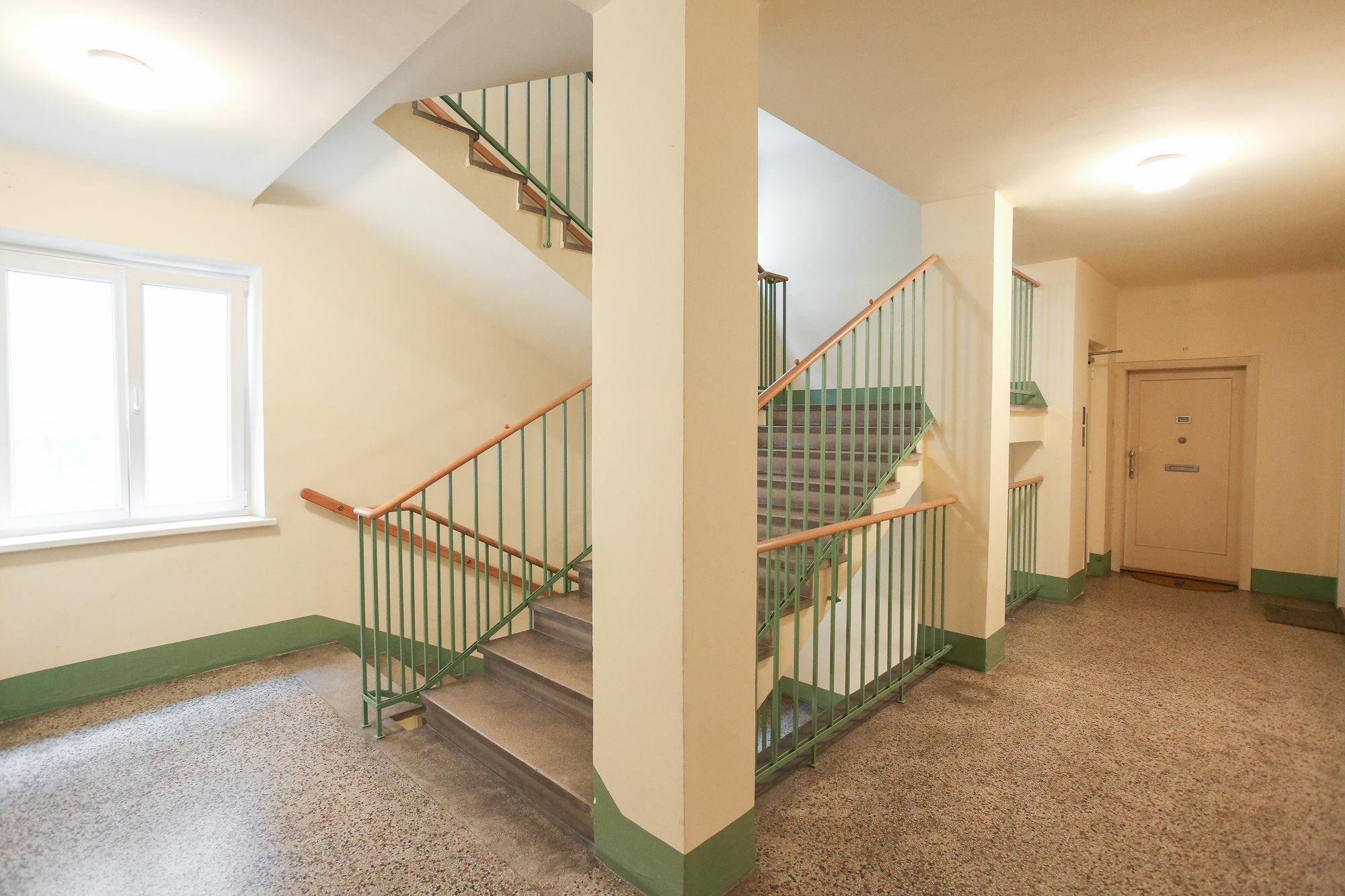 Green Mango City Condo Vienna Exterior photo