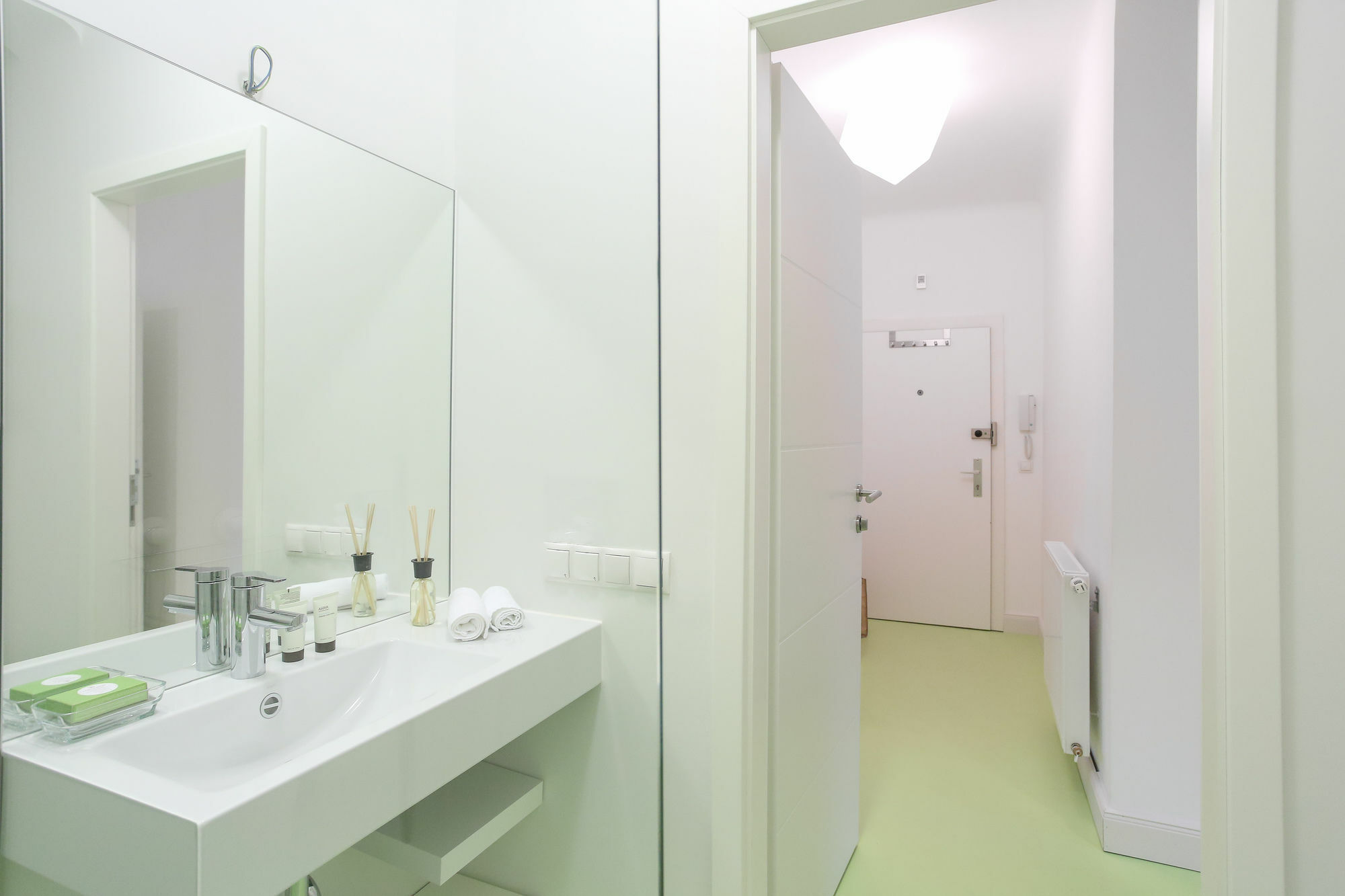 Green Mango City Condo Vienna Exterior photo